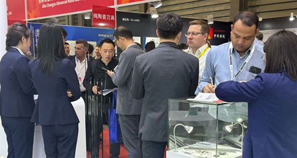 展会直击｜CCMT上海机床展次日人气爆棚，伊斯泰克硬质合金恭候莅临，共探行业新可能！